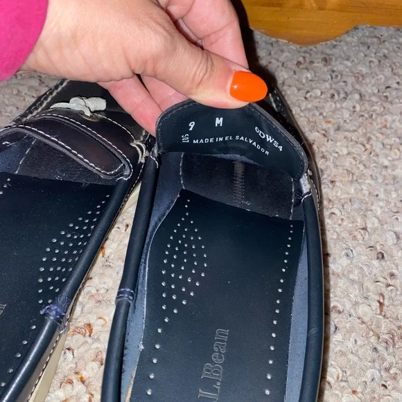 L.L. Bean Black Mules with White Accents - Picture 5 of 6